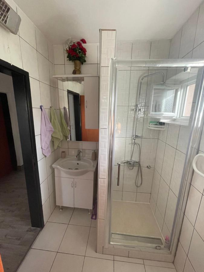 Apartmani Mirela Vrh  Екстер'єр фото
